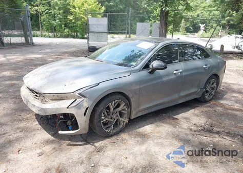 2025 Kia K5 Gt-Line z USA, uszkodzony, nr VIN KNAG64J72S5268843